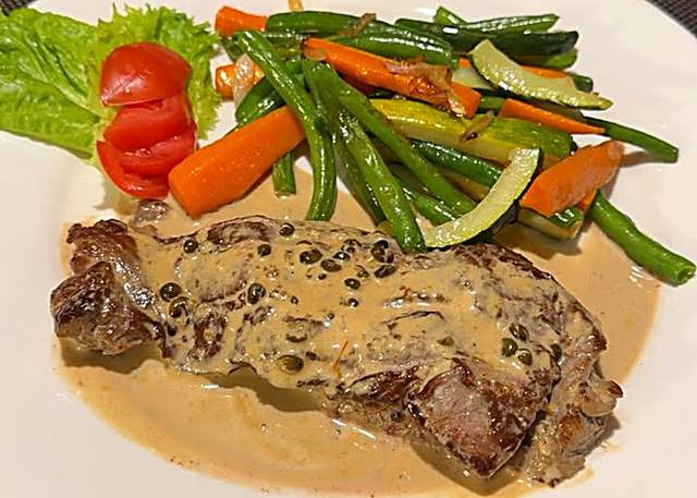 Viande sauce au poivre